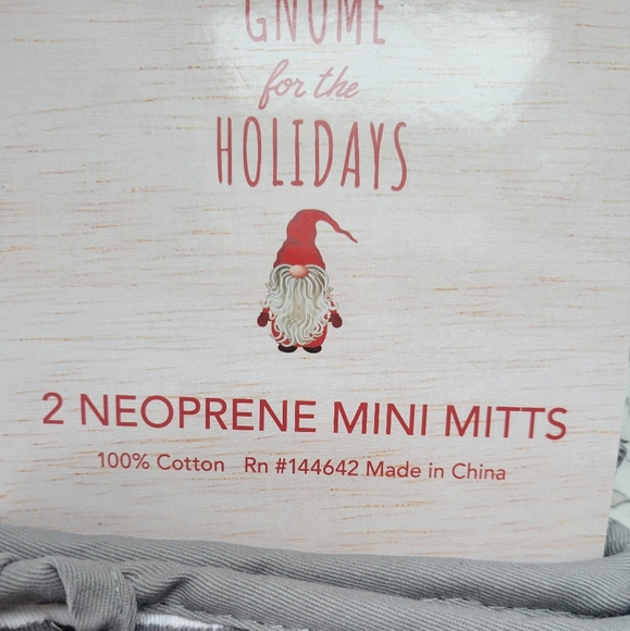 Gnome For The Holidays Holiday Dog Neoprene Mini Mitts - Picture 3 of 3